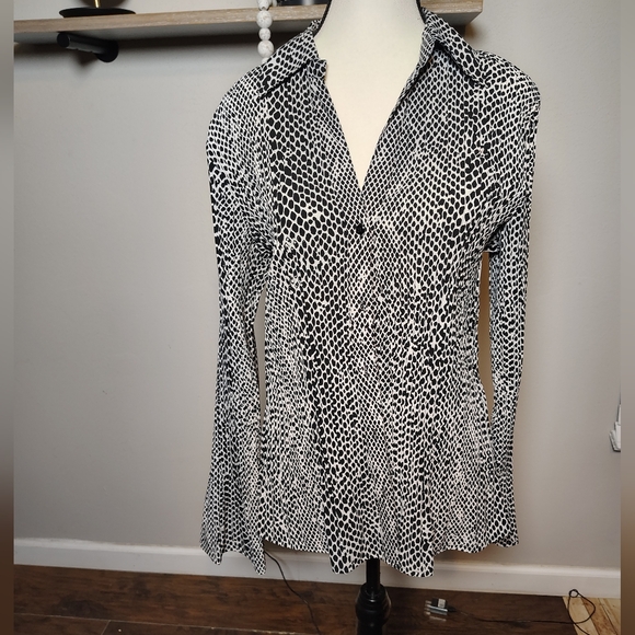 Apt. 9 Black and White Button Down Shirt - Picture 1 of 3